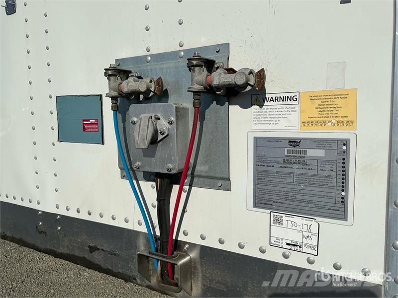 Wabash DVCVHPC 53 ft x 102 in T/A Van Trailer Furgoonhaagised