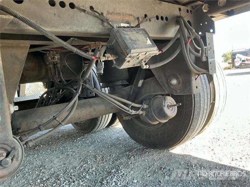 Wabash DVCVHPC 53 ft x 102 in T/A Van Trailer Furgoonhaagised