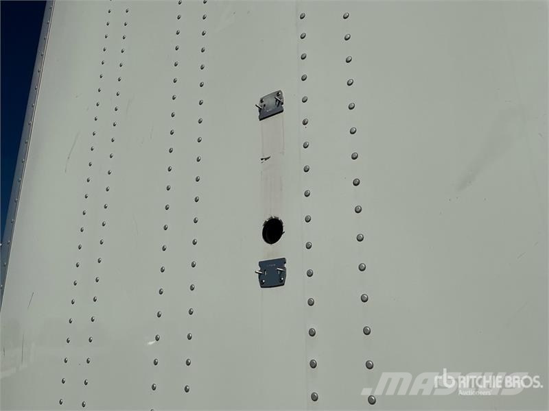 Wabash DVCVHPC 53 ft x 102 in T/A Van Trailer Furgoonhaagised