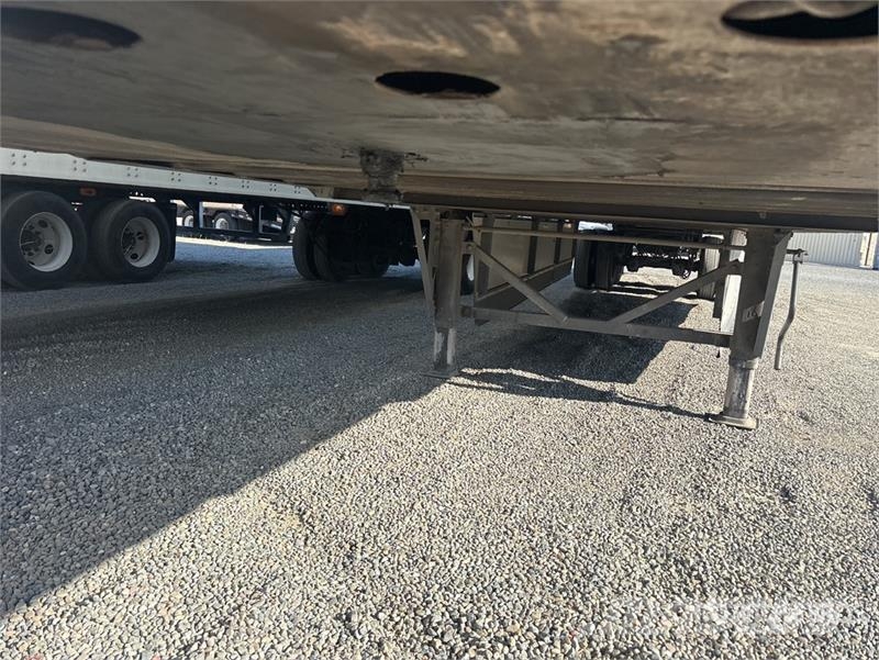 Wabash DVCVHPC 53 ft x 102 in T/A Van Trailer Box Trailers
