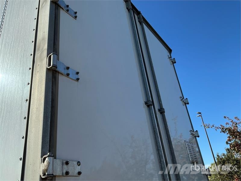 Wabash DVCVHPC 53 ft x 102 in T/A Van Trailer Furgoonhaagised