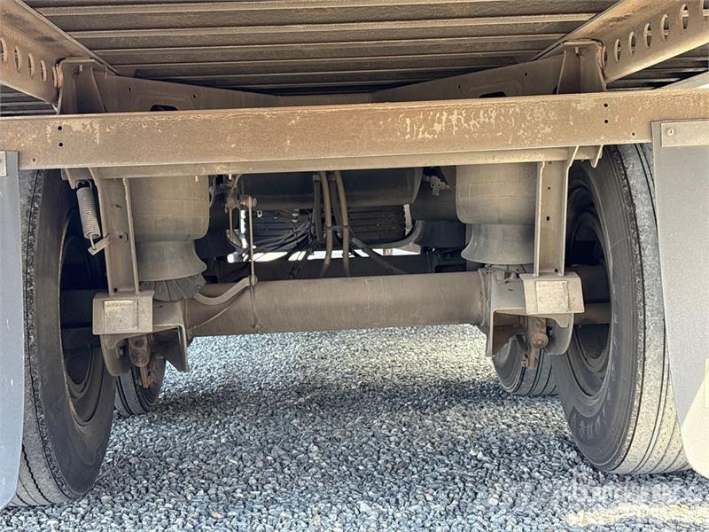 Wabash DVHDHPC 53 ft x 102 in T/A Van Trailer Box Trailers