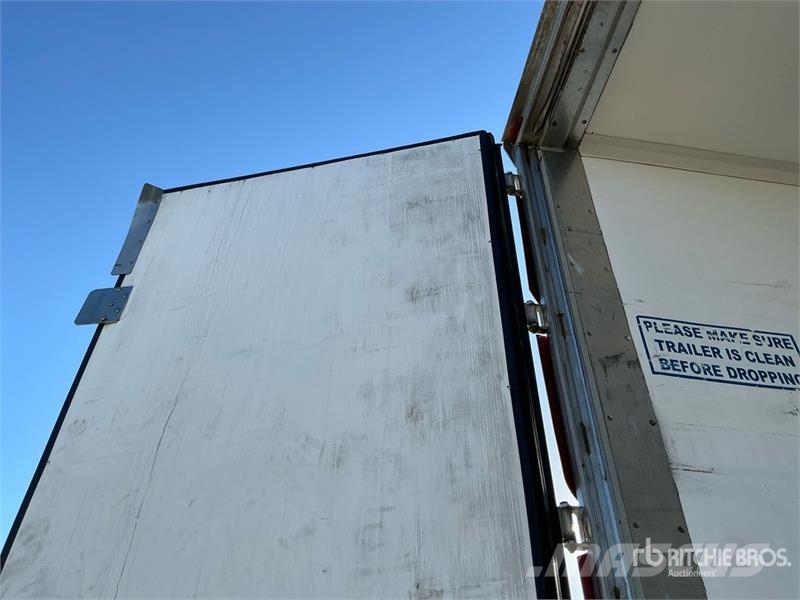 Wabash RFALHSA 53 ft x 102 in Sliding T/A Refrigerated Tr Semirremolques de temperatura controlada
