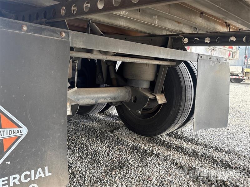 Wabash RFALHSA 53 ft x 102 in T/A Refrigerated Trailer Temperature controlled semi-trailers