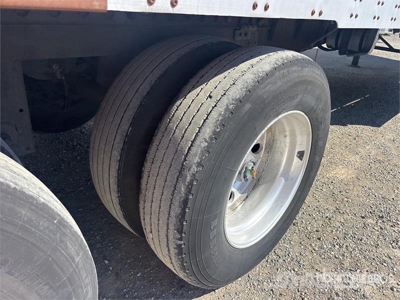 Wabash RFALHSA 53 ft x 96 in T/A Refrigerated Trailer Temperature controlled semi-trailers