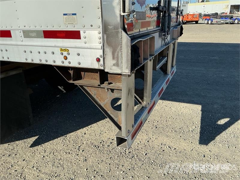 Wabash RFALHSA 53 ft x 102 in Sliding T/A Refrigerated Tr Semirremolques de temperatura controlada