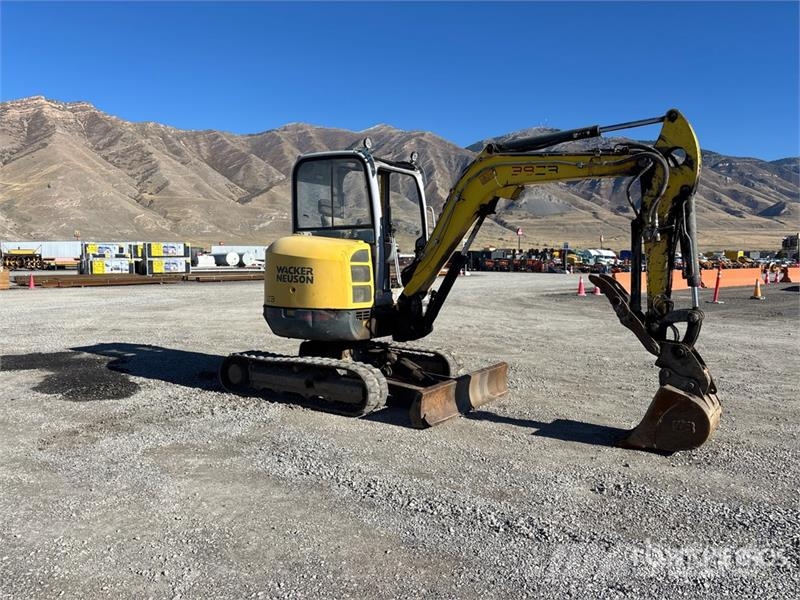 Wacker Neuson 38Z3 小型挖掘机