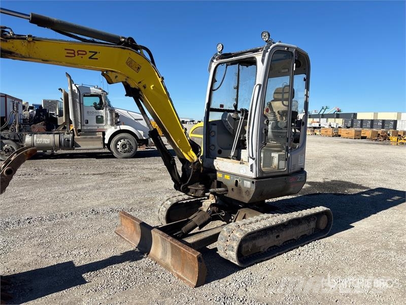 Wacker Neuson 38Z3 小型挖掘机