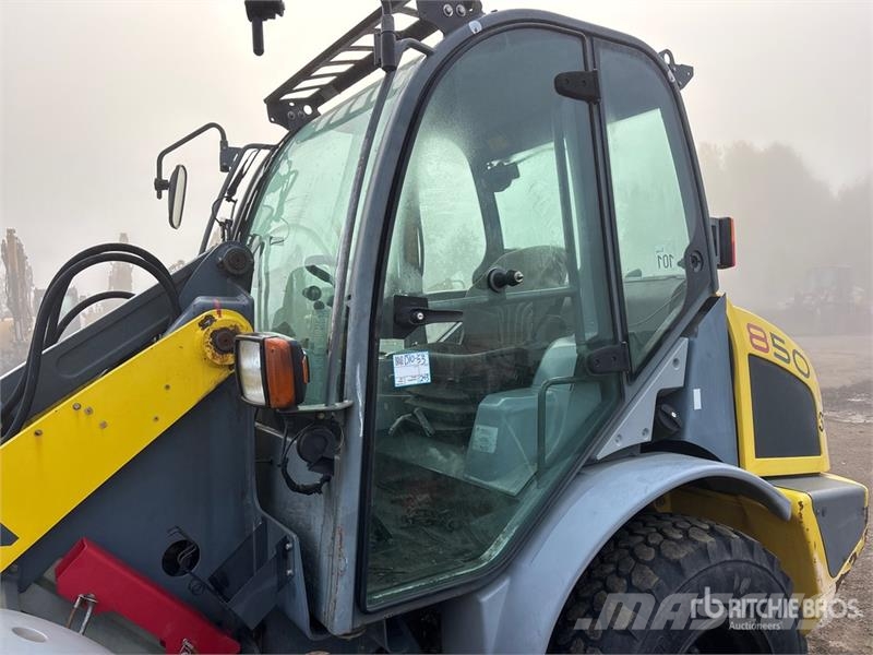 Wacker Neuson 850 Wheel Loader Фронтальні навантажувачі