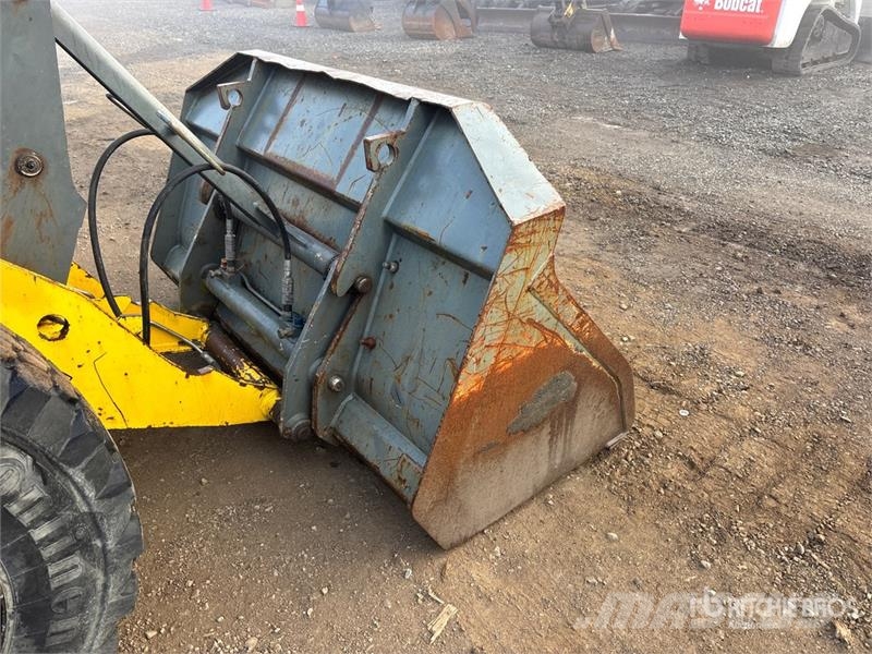Wacker Neuson 850 Wheel Loader Фронтальні навантажувачі