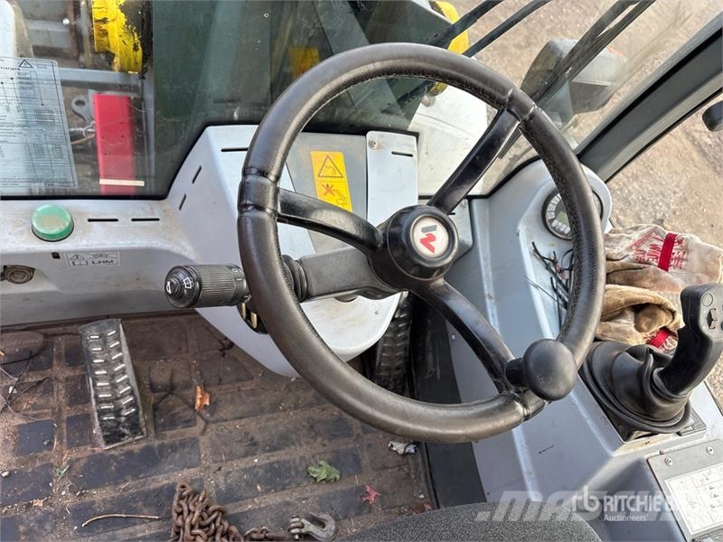 Wacker Neuson 850 Wheel Loader Фронтальні навантажувачі