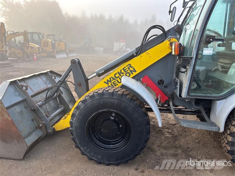 Wacker Neuson 850 Wheel Loader Фронтальні навантажувачі
