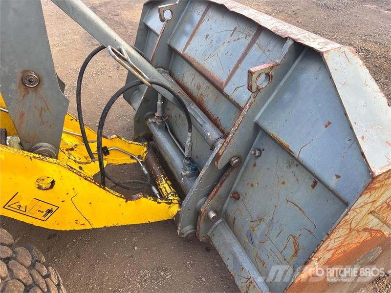 Wacker Neuson 850 Wheel Loader Фронтальні навантажувачі