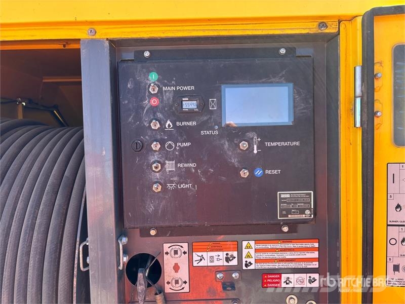 Wacker Neuson E1250 140000 BTU Ground Heater Fűtő és Hűtő felszerelések
