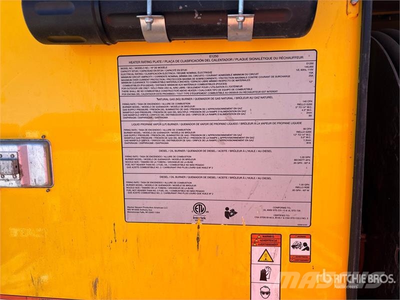 Wacker Neuson E1250 140000 BTU Ground Heater Fűtő és Hűtő felszerelések