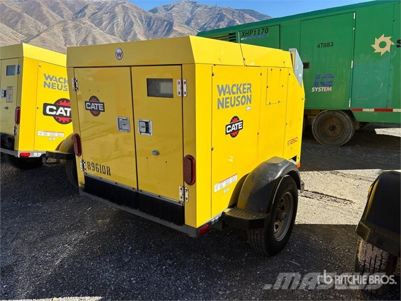 Wacker Neuson E1250B 140000 BTU Ground Heater Fűtő és Hűtő felszerelések