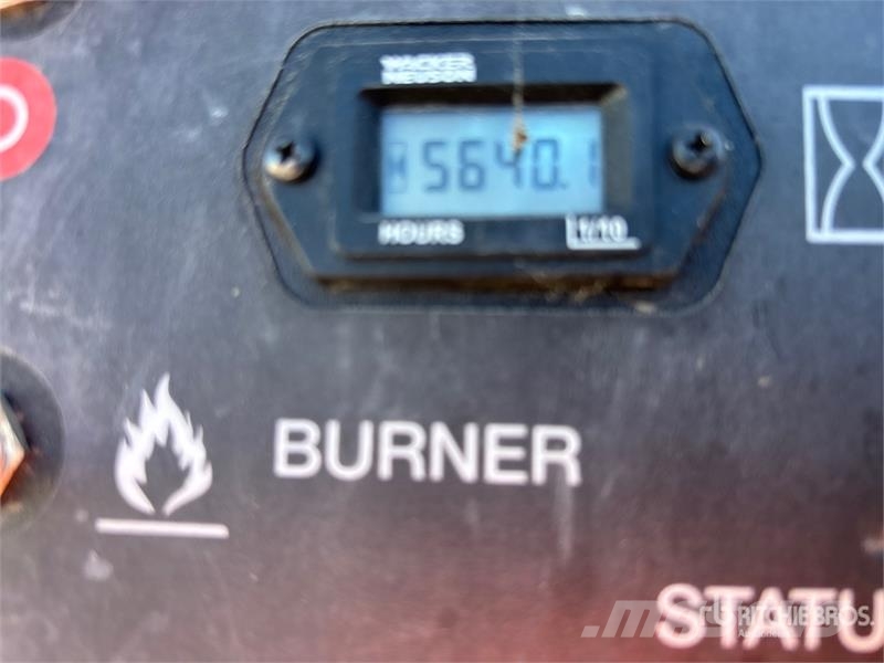 Wacker Neuson E1250B 140000 BTU Ground Heater Ogrevalna in odtajevalna oprema