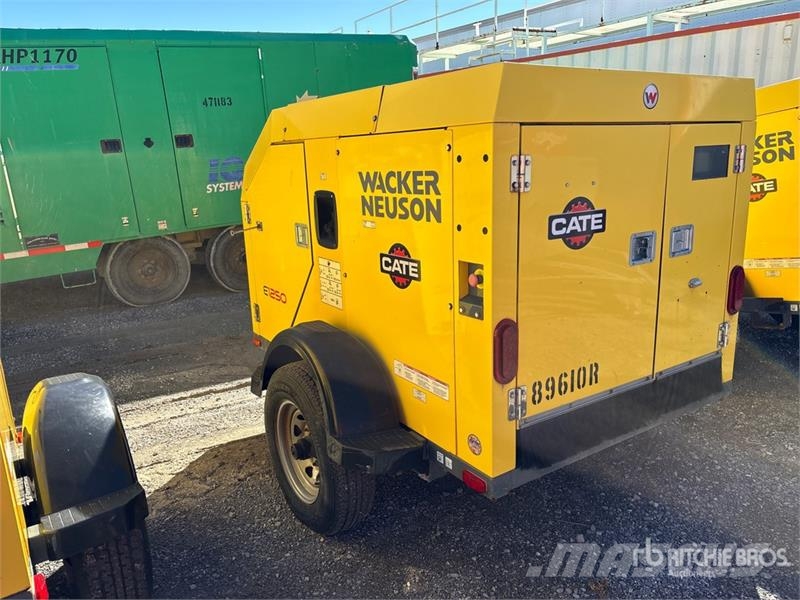 Wacker Neuson E1250B 140000 BTU Ground Heater Fűtő és Hűtő felszerelések
