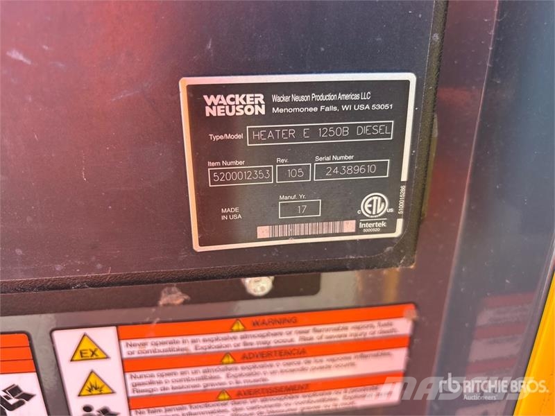 Wacker Neuson E1250B 140000 BTU Ground Heater Fűtő és Hűtő felszerelések