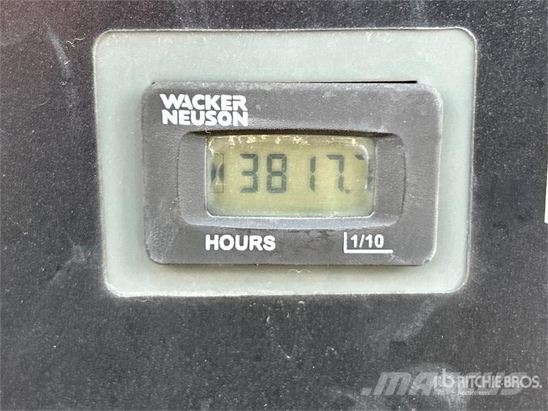 Wacker Neuson E3000 Équipement de dégel
