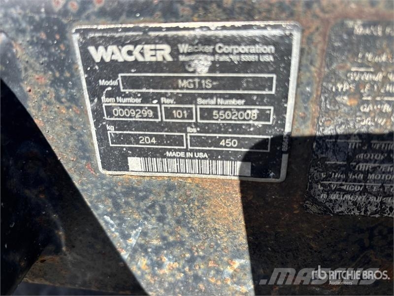 Wacker Neuson G-25 24.4 kVA Mobile Generator Set Geradores a diesel