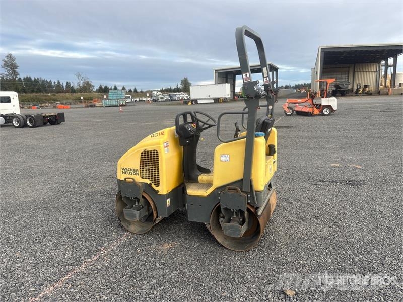Wacker Neuson RD12A Double Drum Roller مداحل ثنائية الاسطوانة