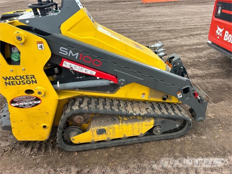 Wacker Neuson SM100 Mini Compact Track Loader Kompaktrakodók