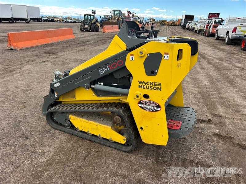 Wacker Neuson SM100 Mini Compact Track Loader Kompaktrakodók