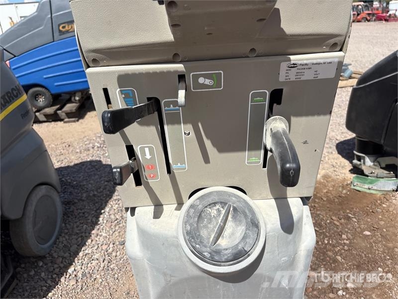 Walk-Behind Electric Floor Scrubber Druge prikolice