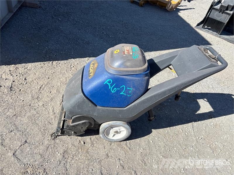 Walk-Behind Floor Sweeper Muud saagikoristusmasinad