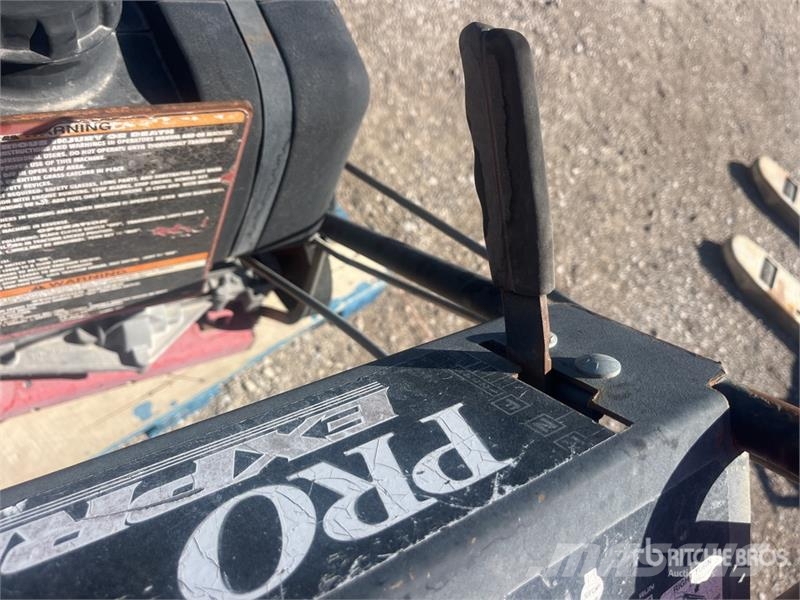  Walk-Behind Lawn Mower (Inoperable) ركوب الحشائش