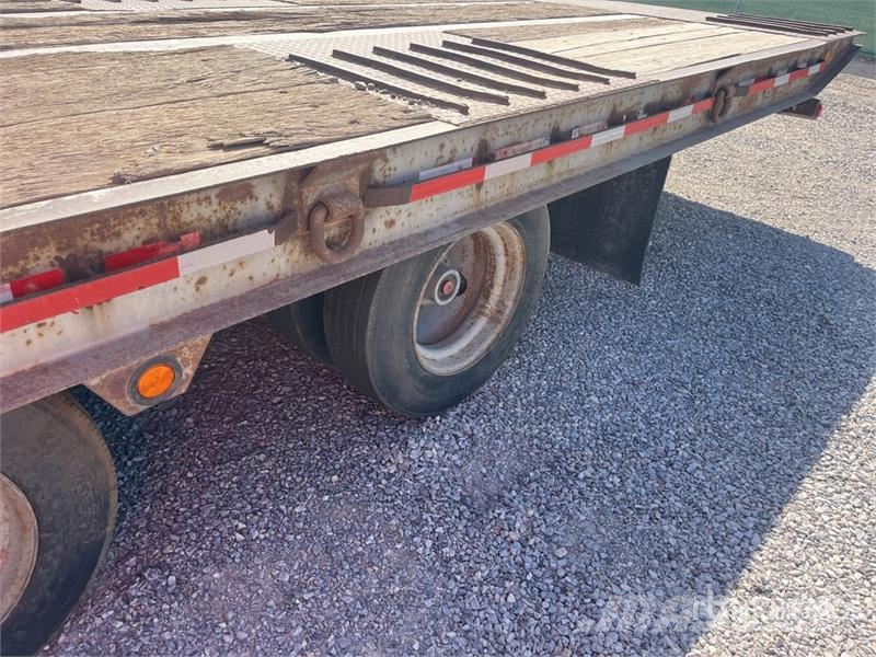Waltron 30 ft Tri/A Tilt Deck Trailer 低架裝載車