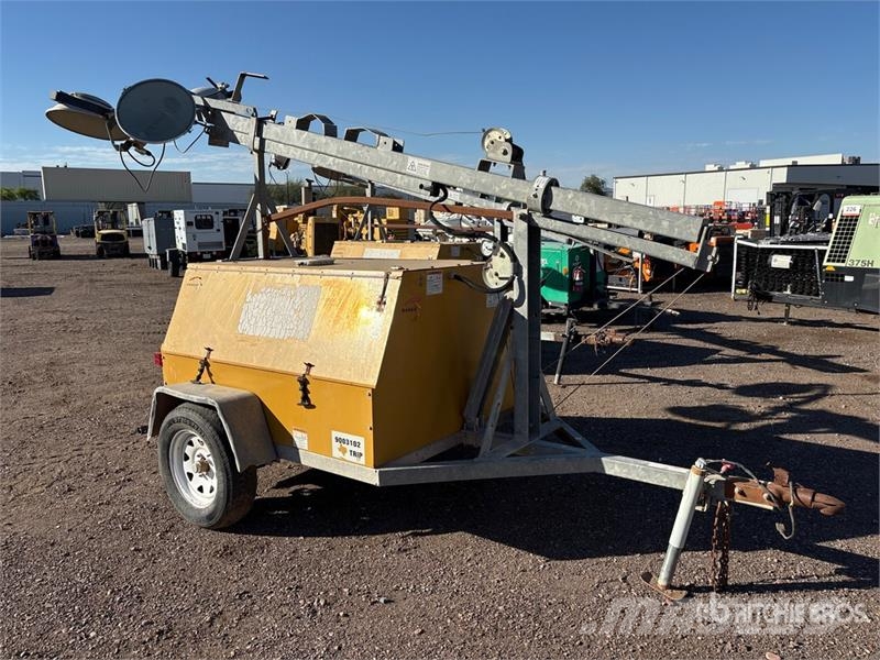  Warren Power Systems WCW84MH 8.2 kW Light Tower 조명타워
