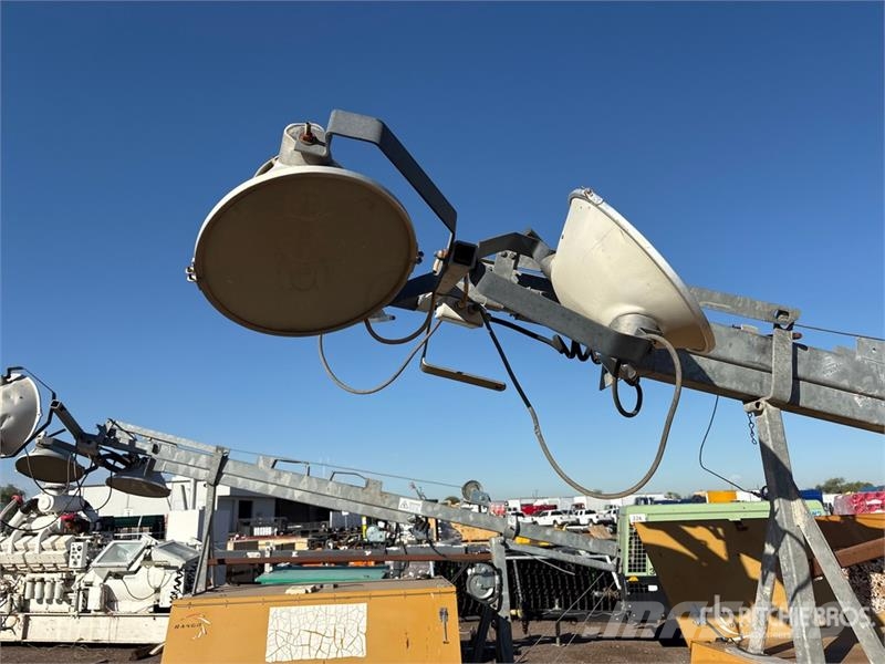 Warren Power Systems WCW84MH 8.2 kW Light Tower 조명타워