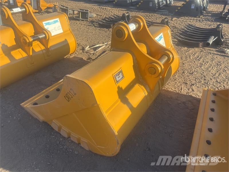 Warrior WBMCC12-1550 61 in Q/C Cleanup Excavator Bucket - Kašike / Korpe
