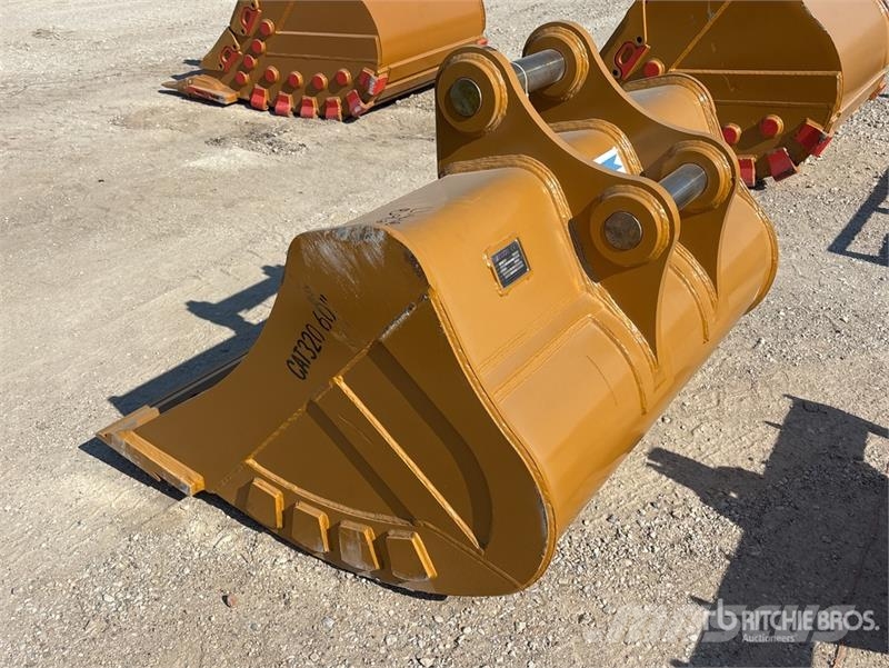 Warrior WBMCC20-1500 59 in Cleanup Excavator Bucket - Fits Kašike / Korpe