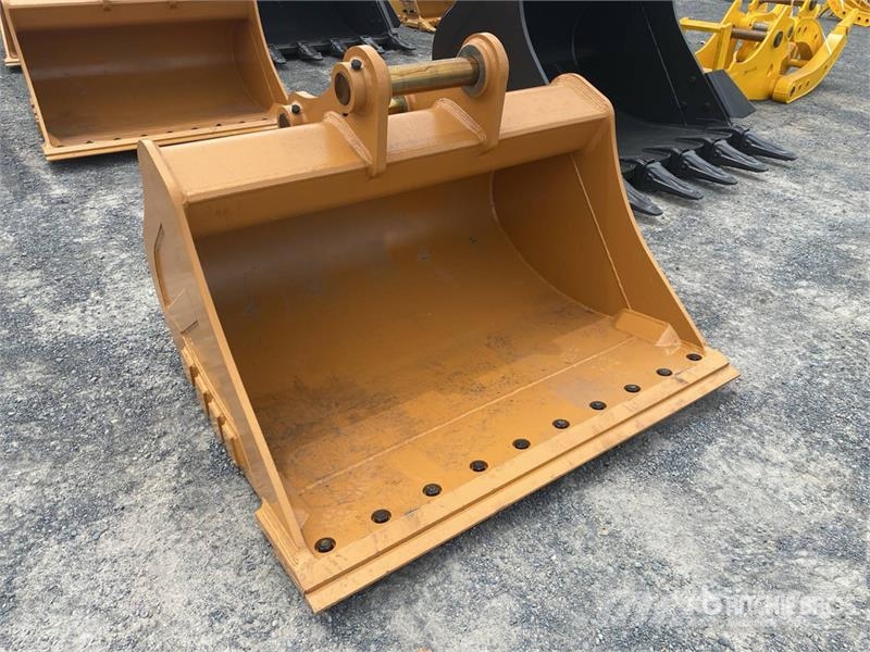 Warrior WBMCC20-1500 59 in Cleanup Excavator Bucket - Fits Skuffer