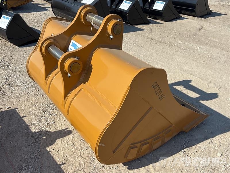 Warrior WBMCC20-1500 59 in Cleanup Excavator Bucket - Fits Kašike / Korpe