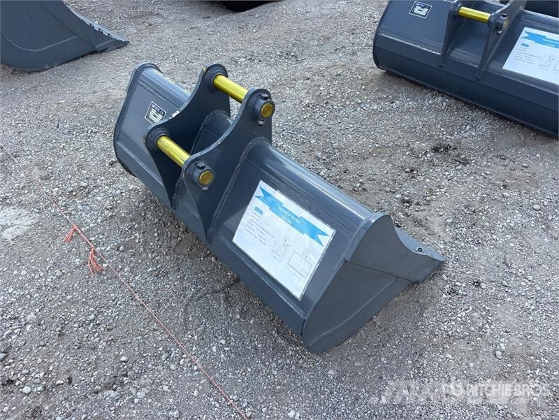 Warrior WBMCC5-1220 48 in Cleanup Excavator Bucket - Fits Kašike / Korpe