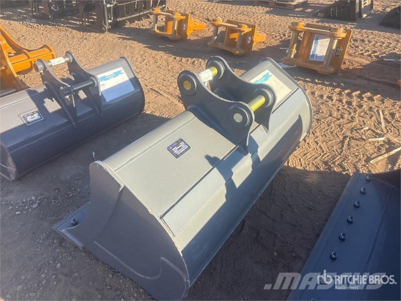 Warrior WBMCC7-1500 59 in Cleanup Excavator Bucket - Fits Cucharones