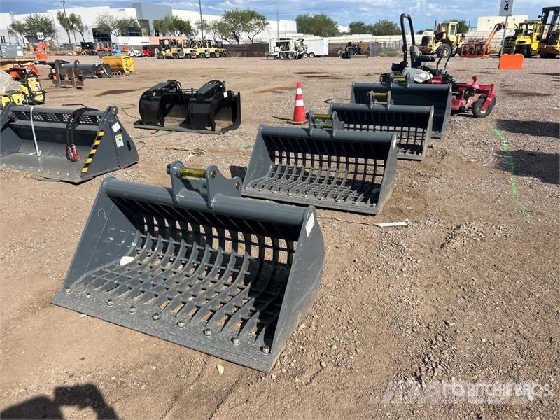 Warrior WBMCS5-1320 52 in Skeleton Cleanup Excavator Bucke Bakken