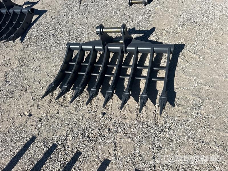 Warrior WBRC07-1200 47 in Excavator Rake - Fits Cat 307 / Rateau faneur