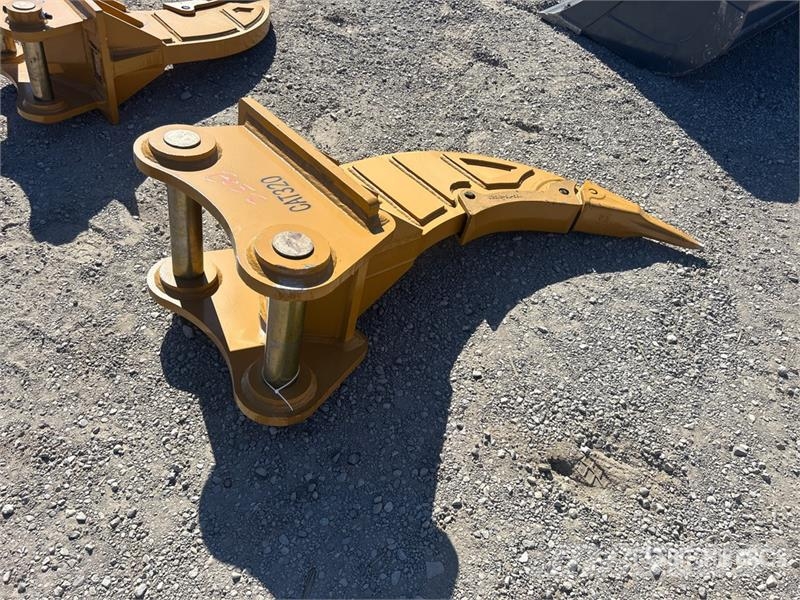 Warrior WRC20-025 Excavator Ripper - Fits Cat 320 / 20 - 2 Scarificatori