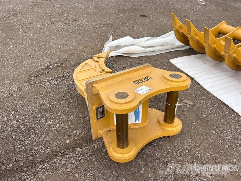 Warrior WRC20-025 Excavator Ripper - Fits Cat 320 / 20 - 2 Wegopbrekers