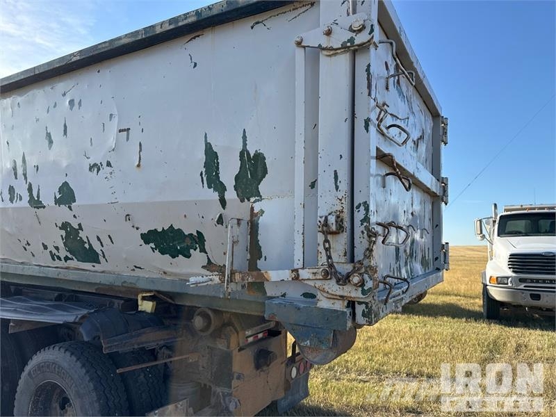 Wastequip 21 ft 8 in Roll-Off Container Posebni kontejnerji