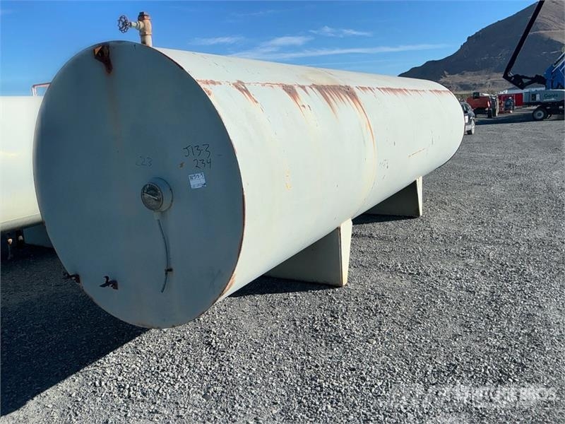  Water Tank صهاريج الوقود والصهاريج الإضافية