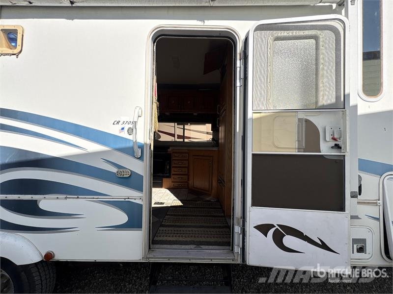  Weekend Warrior Tri/A Toy Hauler Travel Trailer Druge prikolice