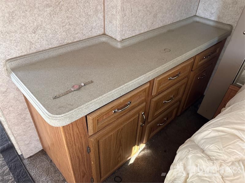  Weekend Warrior Tri/A Toy Hauler Travel Trailer Druge prikolice