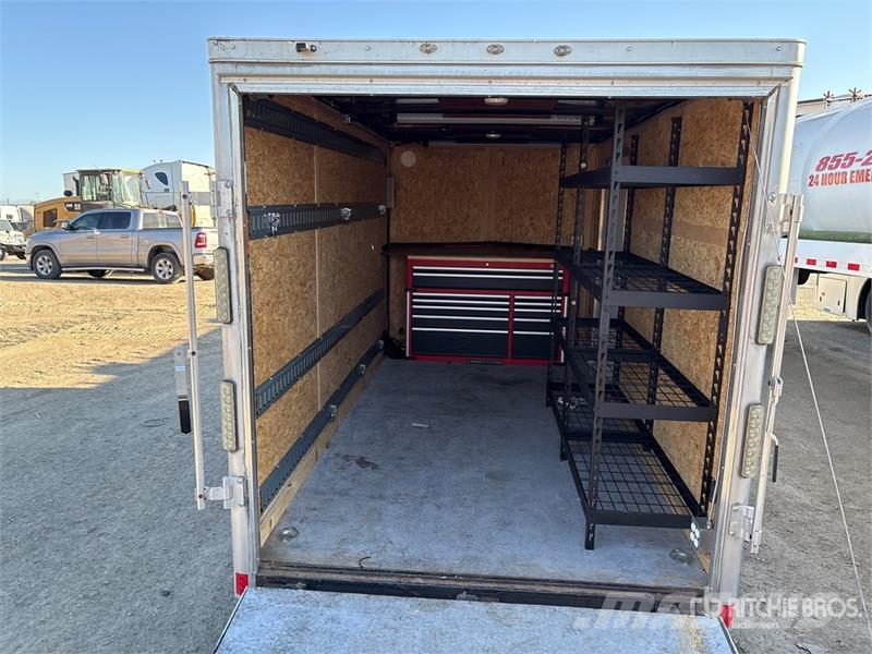 Wells Cargo 14 ft S/A Enclosed Trailer Dobozos pótkocsik