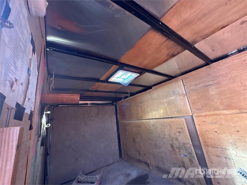 Wells Cargo 15 ft T/A Enclosed Trailer Gesloten opbouw trailers